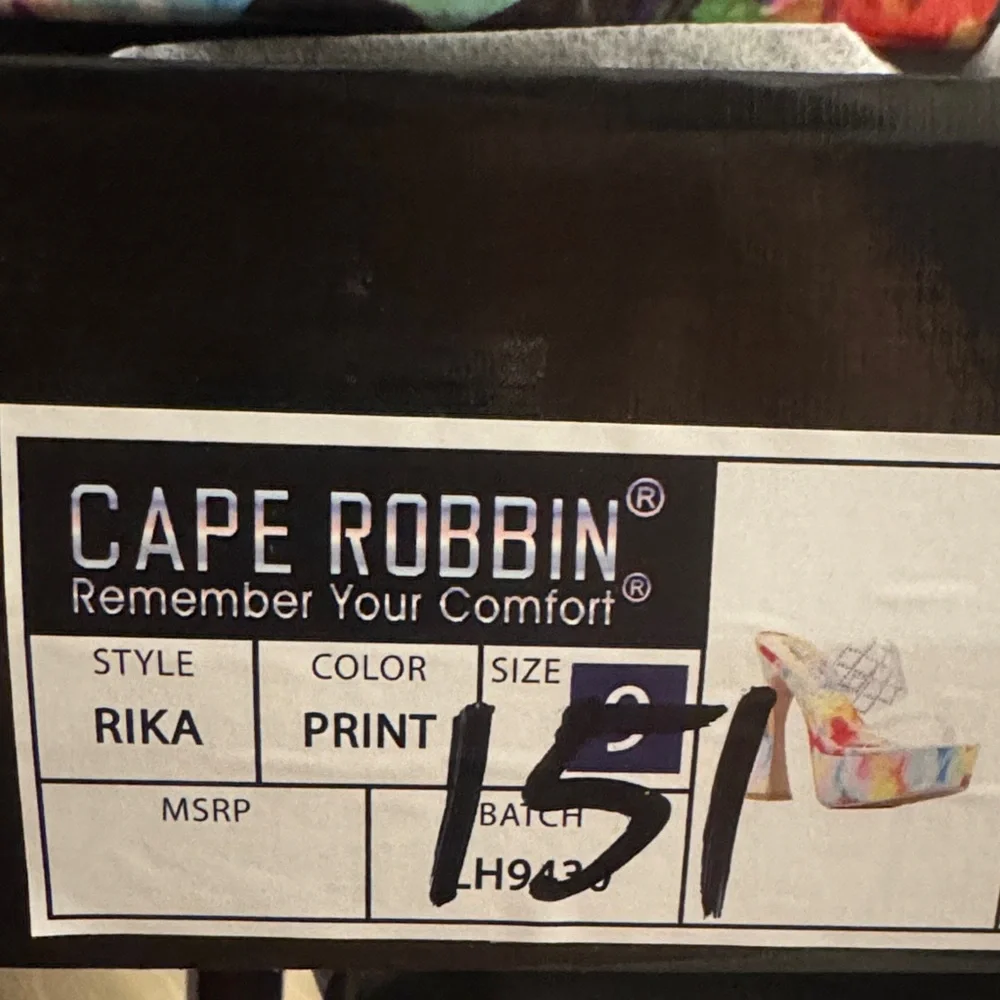 🔥Cape Robbin Risk Platform Shoes Size 9 US Rainbow Dancer Shoes🔥 BRAND NEW